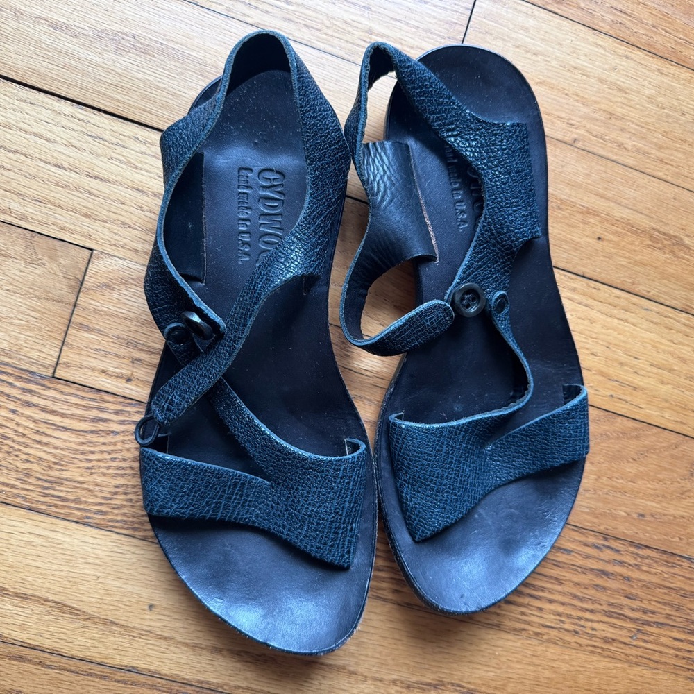 CYDWOQ blue leather sandals size 36